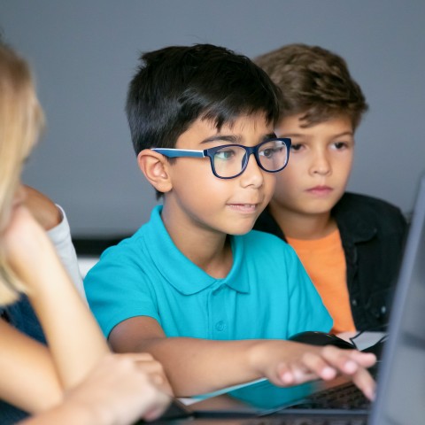 Banner protección de niños en internet IDEA