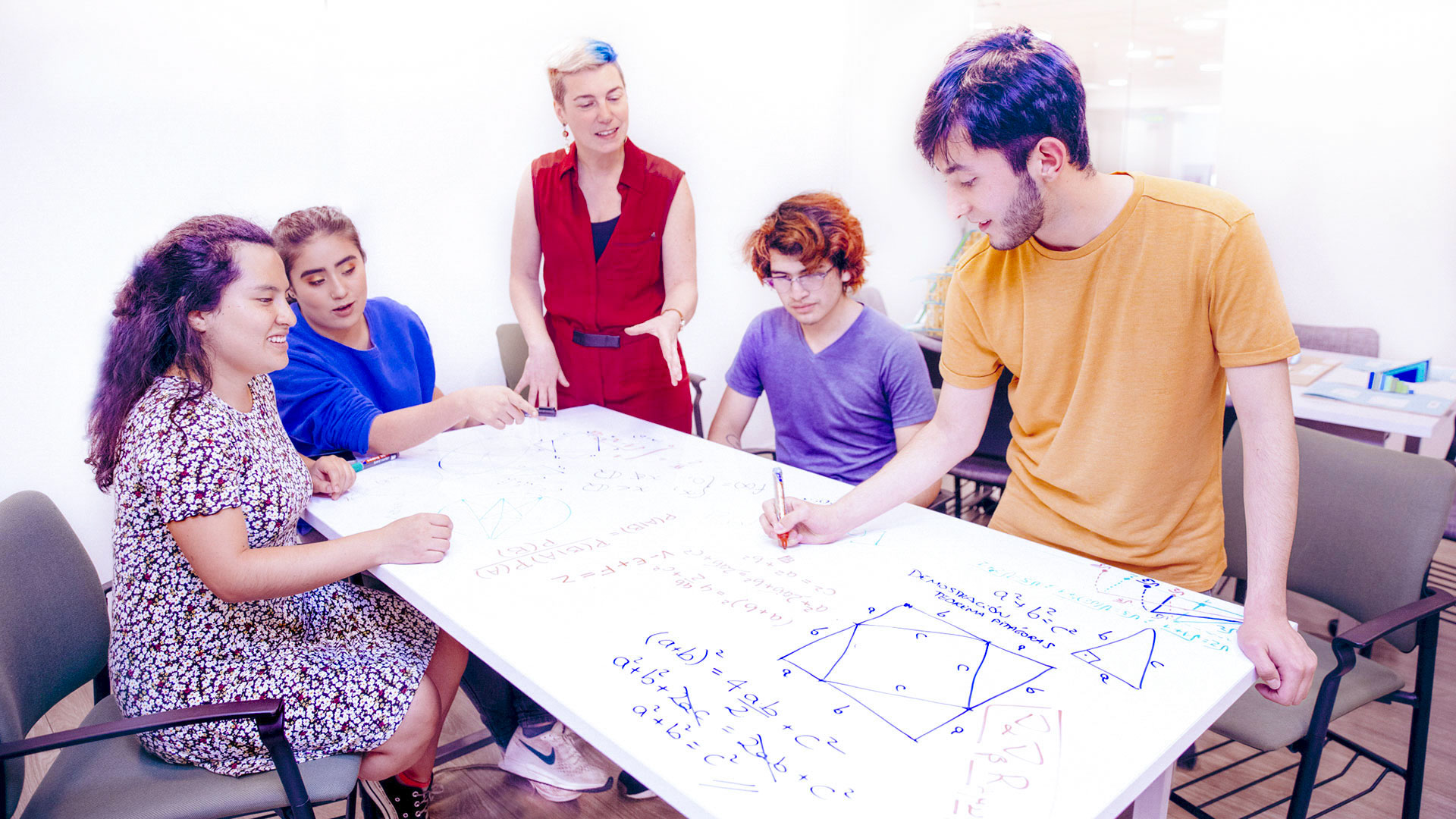 USFQ Vacante - Profesor/a No Titular Ocasional – Matemáticas