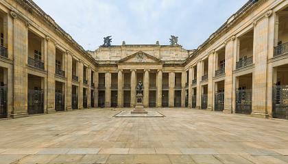 las-relaciones-entre-el-legislativo-y-las-cortes-constitucionales-analisis-del-caso-colombiano.jpg 
