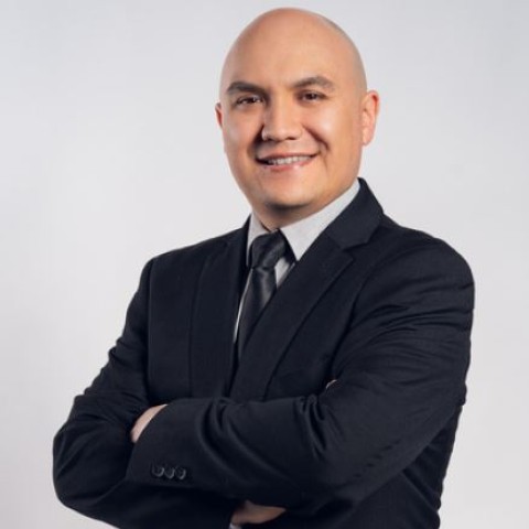 julio aguirre