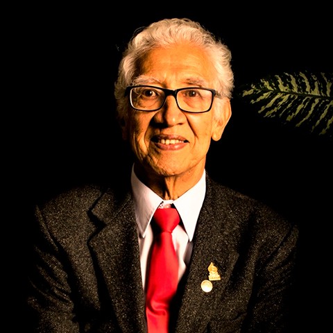 Dr. Mario Tapia