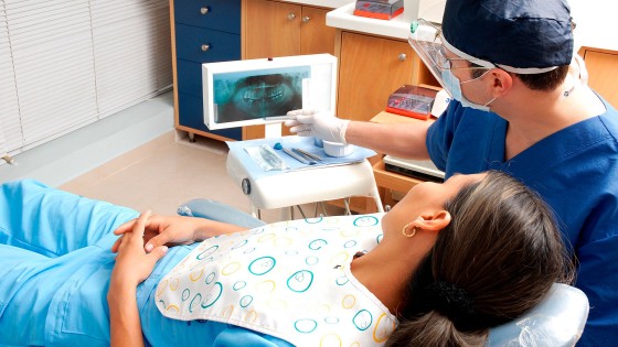 Banner taller virtual cirugia oral y maxilofacial