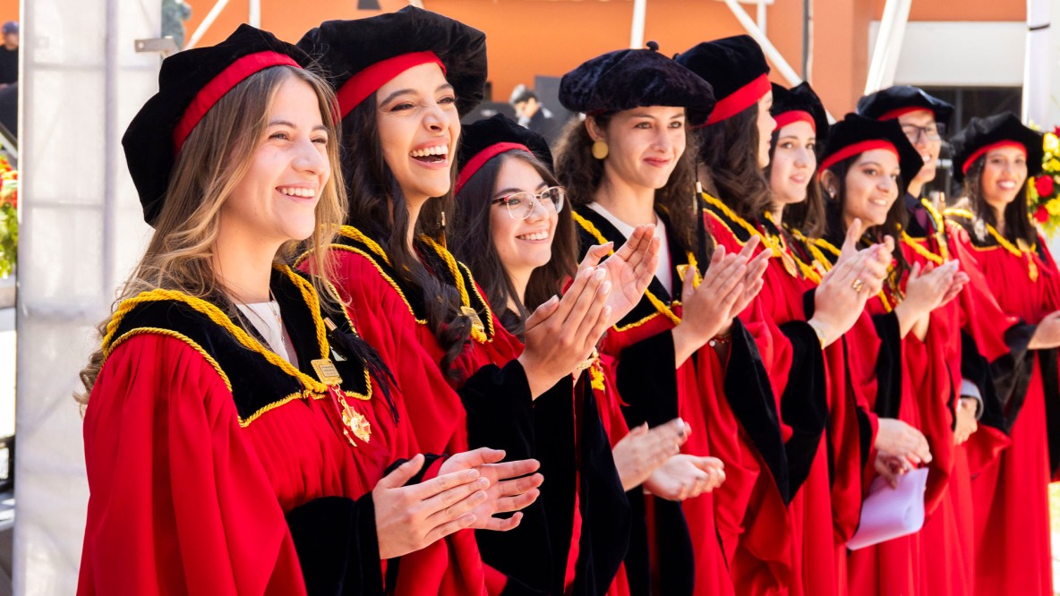 usfq-evento-ceremonia-graduacion-2025-01