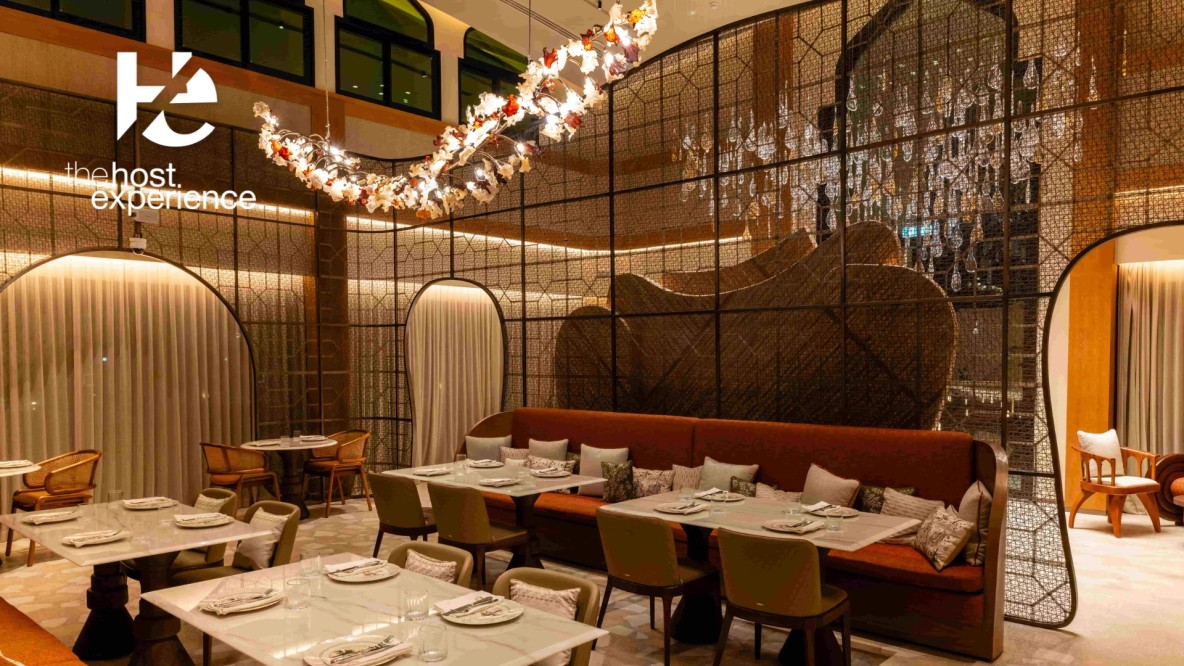 usfq-banner1-the-host-experience